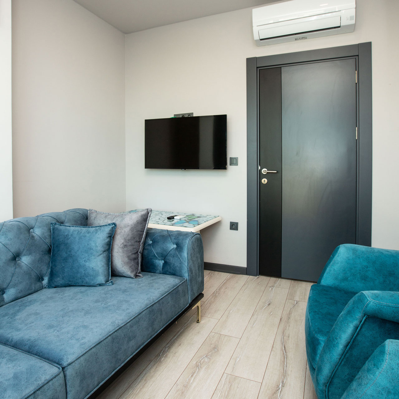 1+1 Deniz Manzaralı Daire