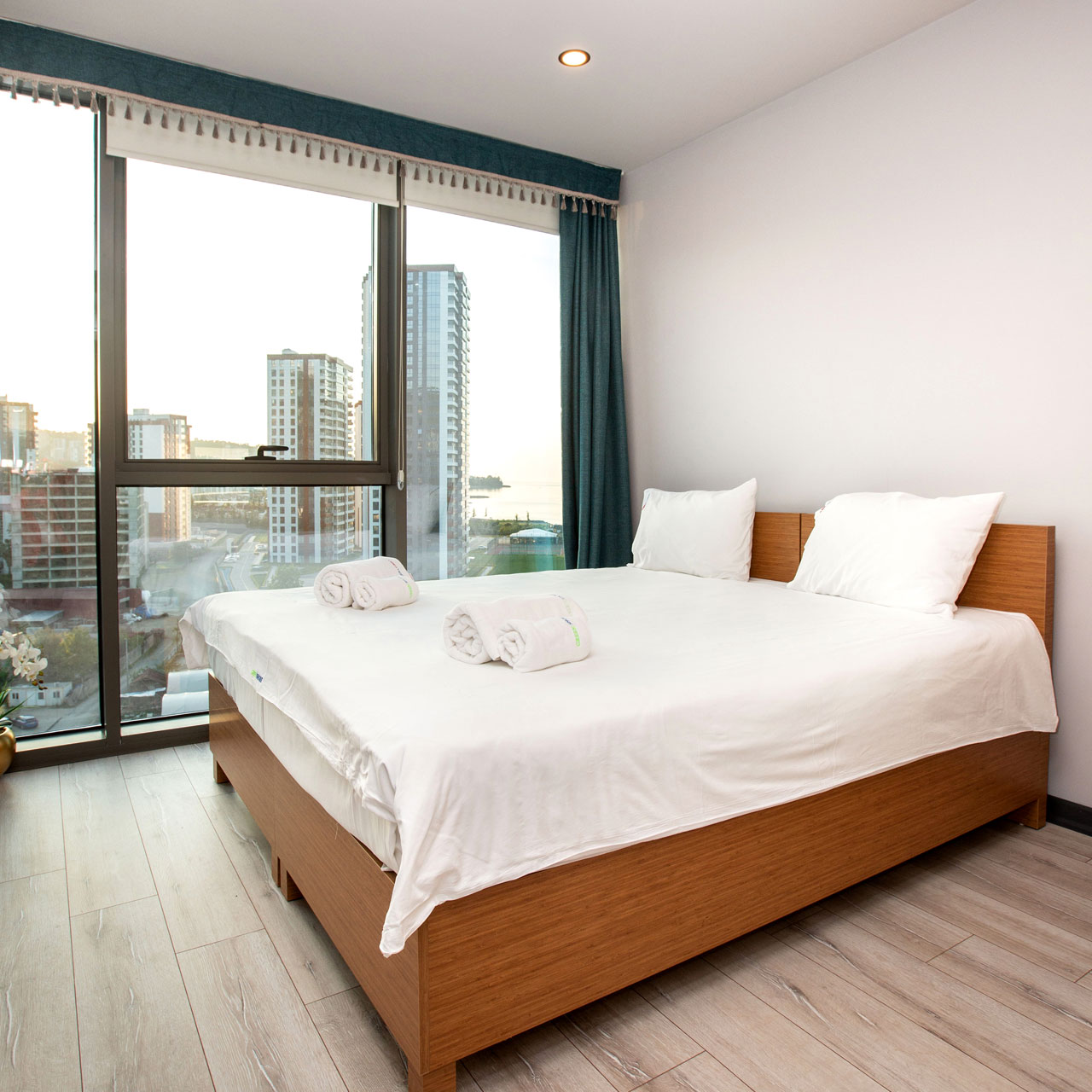 1+1 Şehir ve Deniz Manzaralı Daire